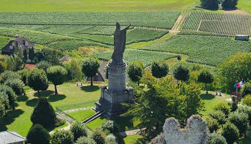 Statue du Pape Urbain II à Châtillon sur Marne